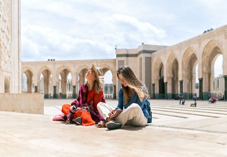 זווית רחבה על מבנה המסגד חסן השני בקזבלנקה